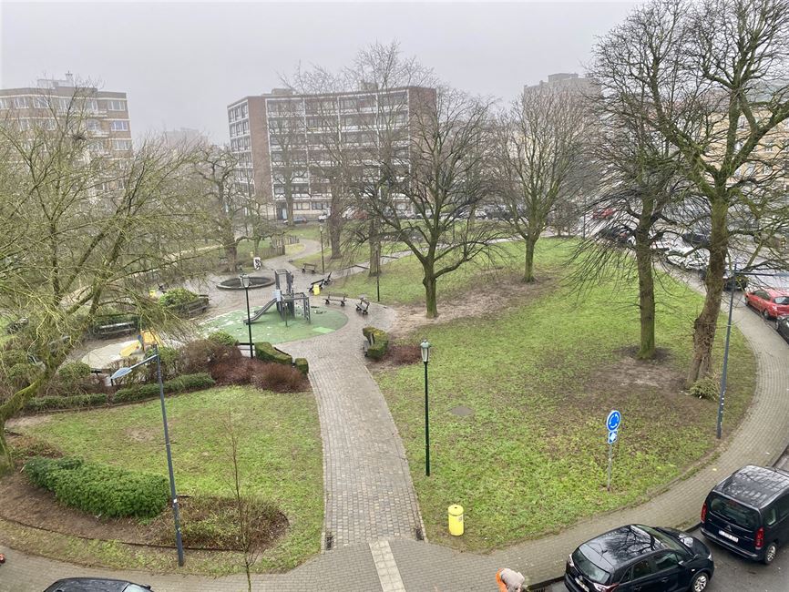 VENDU! Studio meublé en parfait état - top investissement!