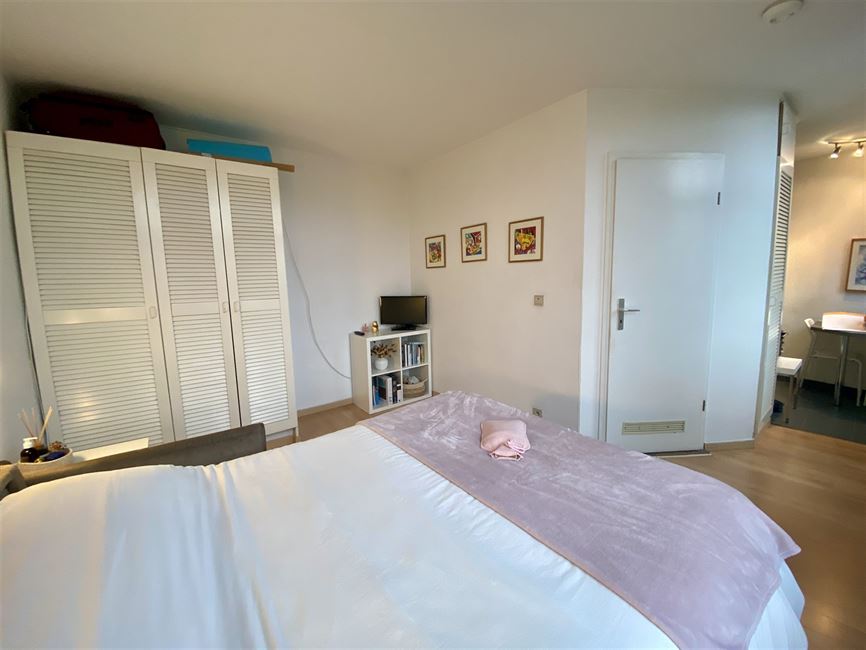VENDU! Studio meublé en parfait état - top investissement!