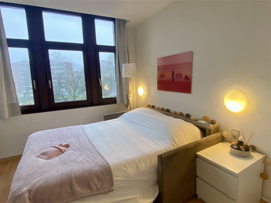 VENDU! Studio meublé en parfait état - top investissement!