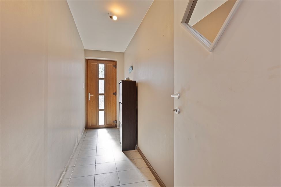 VENDUE! Maison bel étage 3 chambres, jardin