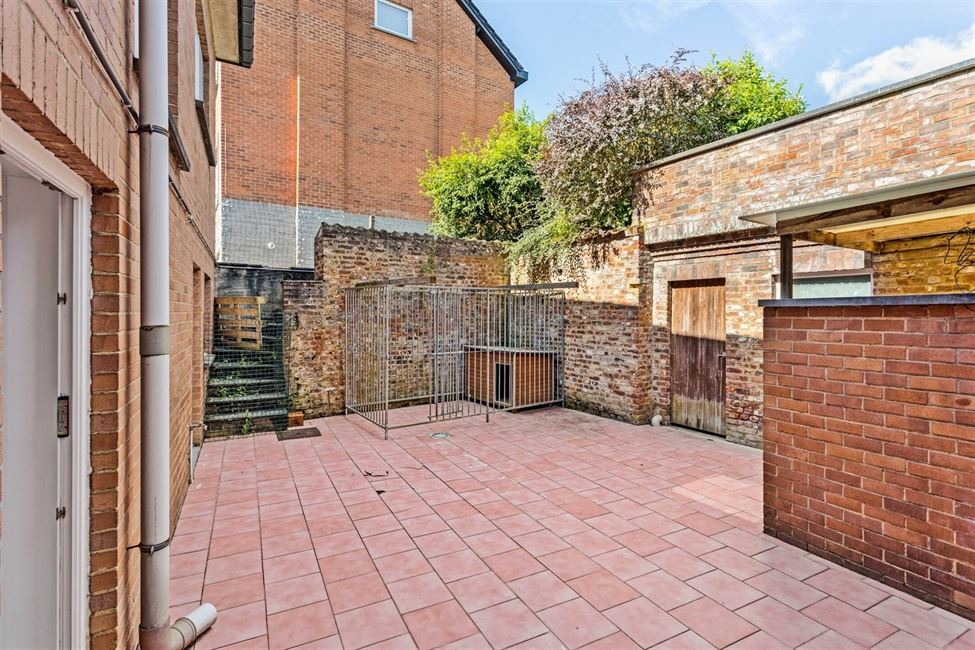 VENDUE! Maison bel étage 3 chambres, jardin