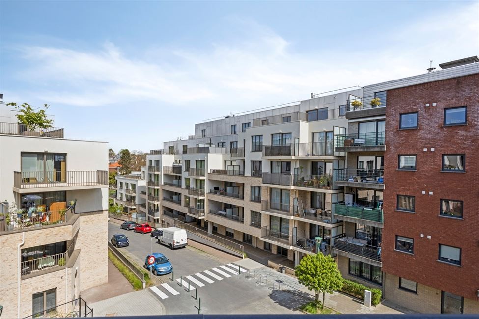 VENDU ! Bel appart 1CH en parfait état - terrasses + pkg