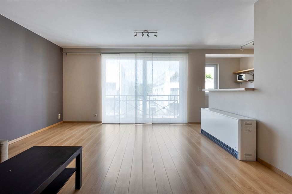 VENDU ! Bel appart 1CH en parfait état - terrasses + pkg