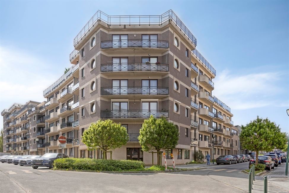 VENDU ! Bel appart 1CH en parfait état - terrasses + pkg