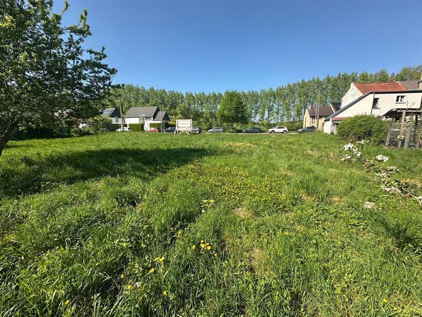 Magnif. terrain plein sud qui attend votre villa !