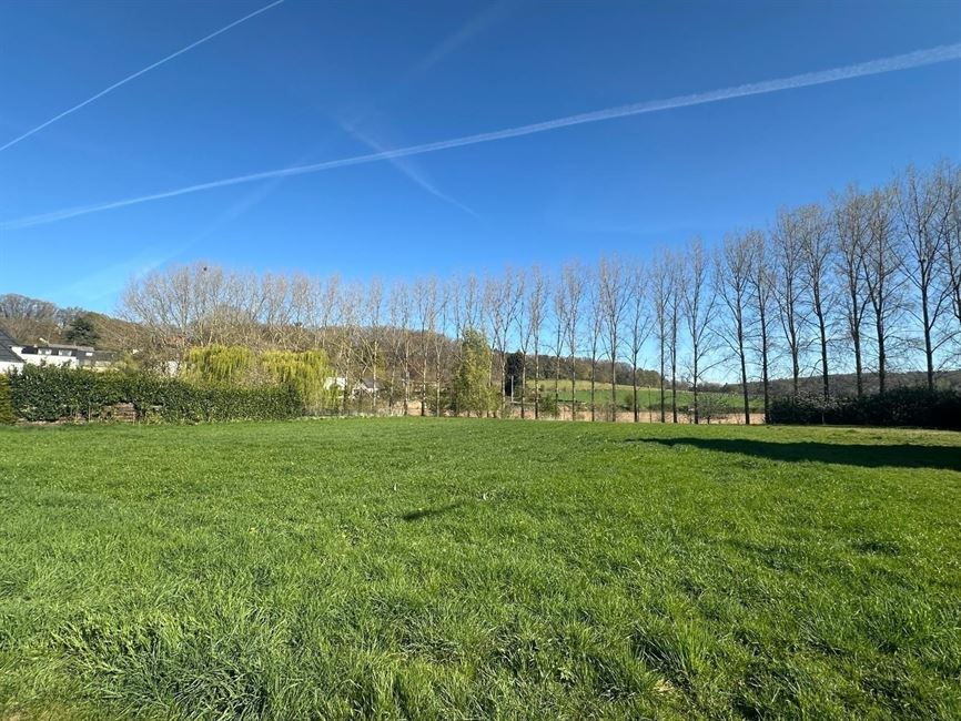 Magnif. terrain plein sud qui attend votre villa !