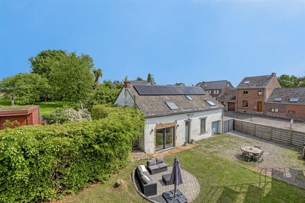 VENDUE! Mignonne maison villageoise, un bonheur ! 