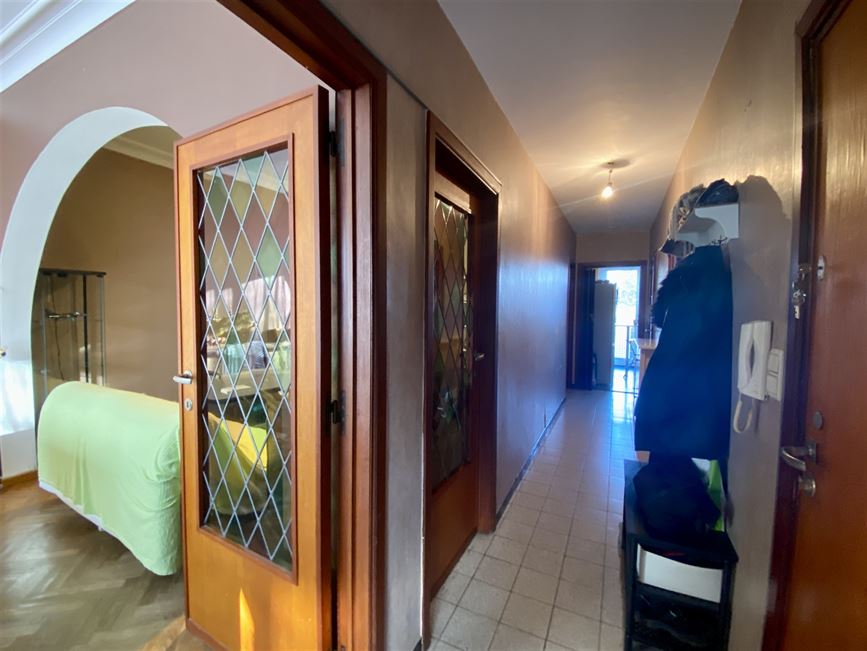 OPTION! FIN DES VISITES - PAGODES: APPART 2CH A RENOVER