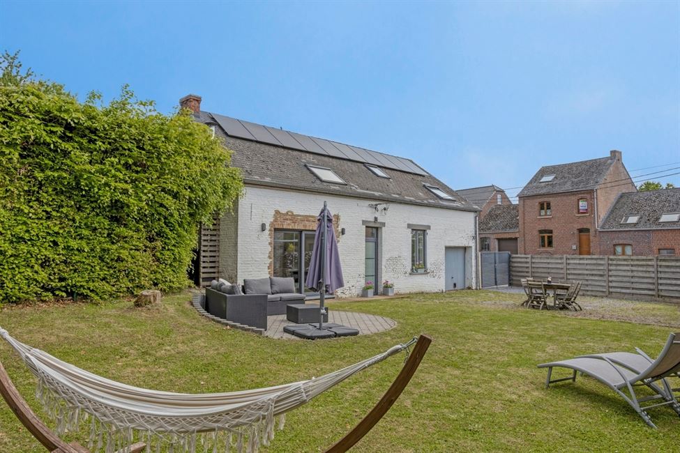 VENDUE! Mignonne maison villageoise, un bonheur ! 