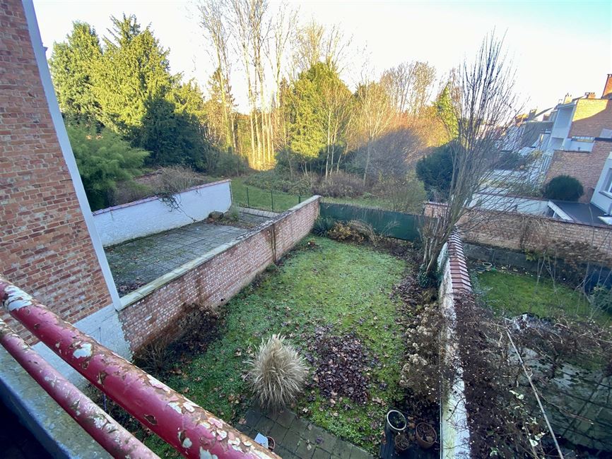 OPTION! FIN DES VISITES - PAGODES: APPART 2CH A RENOVER