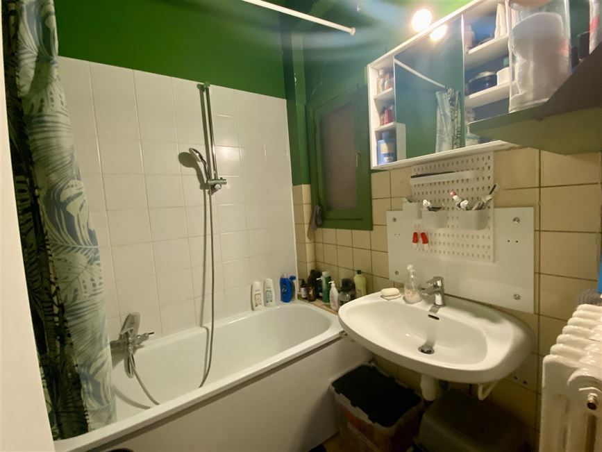OPTION! FIN DES VISITES - PAGODES: APPART 2CH A RENOVER