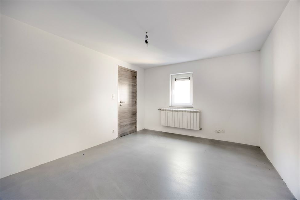 Magnif.triplex 3 ch avec terr et cour de 2019-2020.