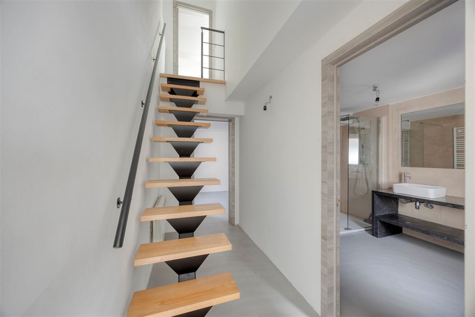 Magnif.triplex 3 ch avec terr et cour de 2019-2020.