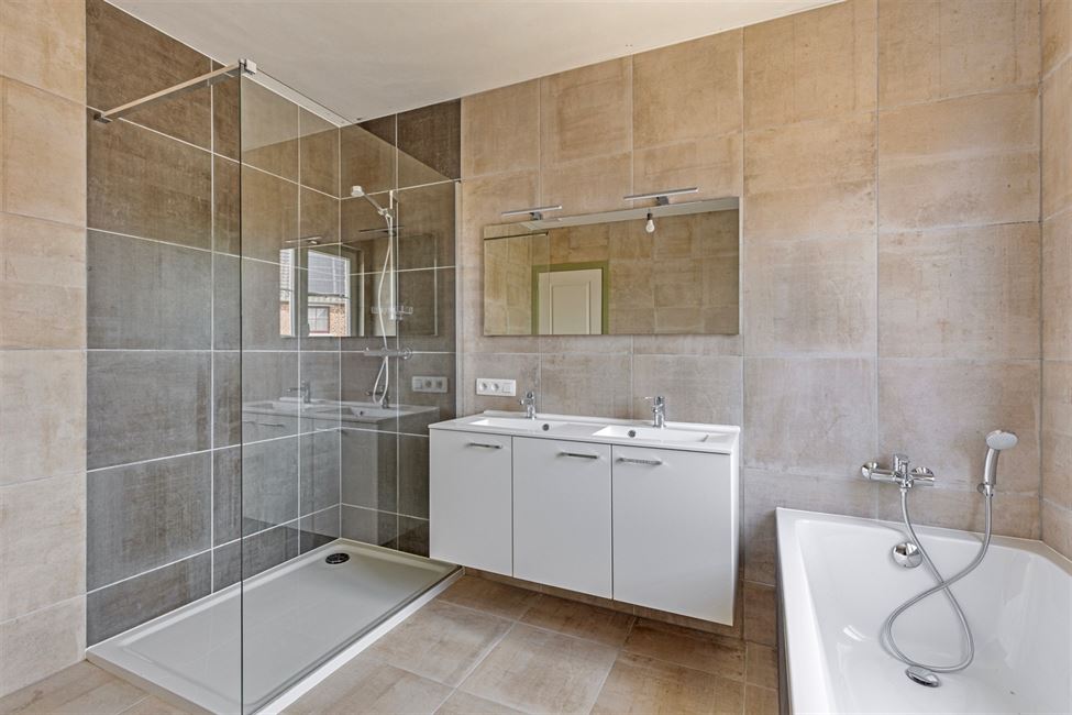 Belle villa neuve 4 ch au PEB = A !!! (Grenier aménageable superbe) 