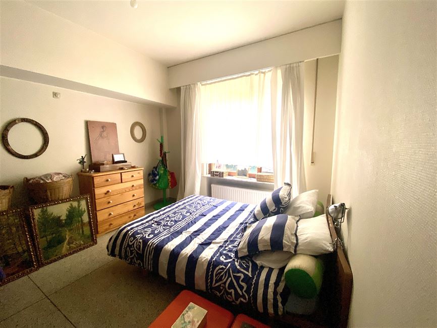 SOUS OPTION :BOONDAEL: RDC 1CH + bur - ancienne conciergerie