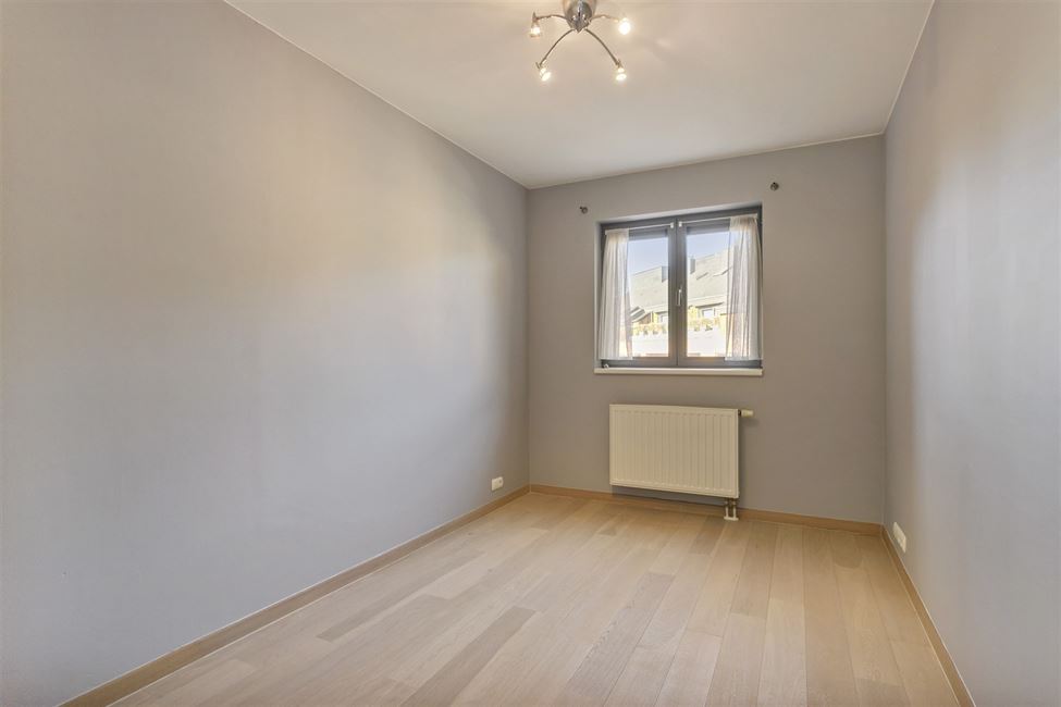 Magnif.appart 3 ch, 2 parkings, cave au coeur de LLN.