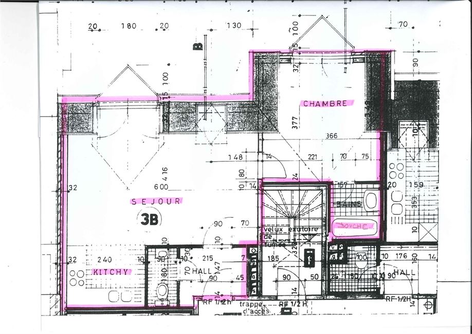 Appartement 1CH tout lumineux,jardin commun !