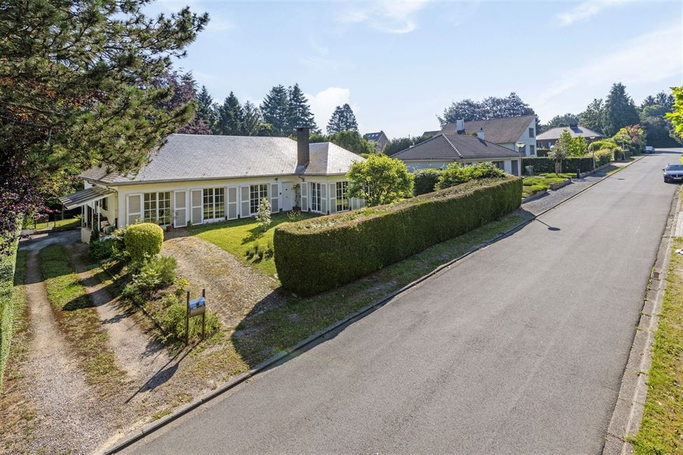 Villa de charme 4-5 Ch+prof.libérale poss, magnif.jardin !