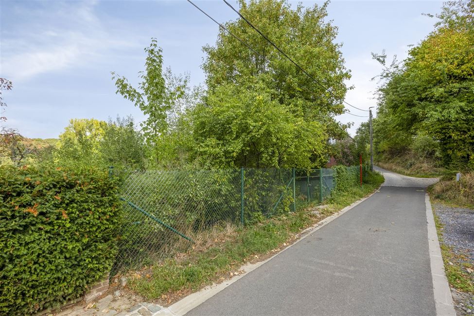 Terrain pour villa ou 2 maisons 3 façades (moyennant obtention permis d'urbanisme)