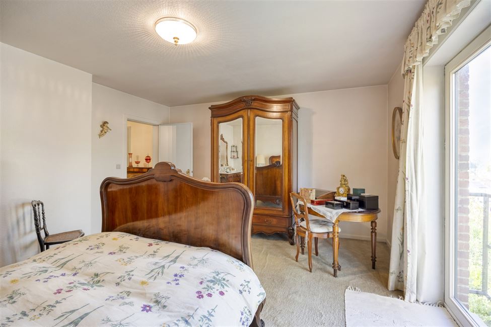 villa 4 CH avec jardin et garage + gd terrain à bâtir 
