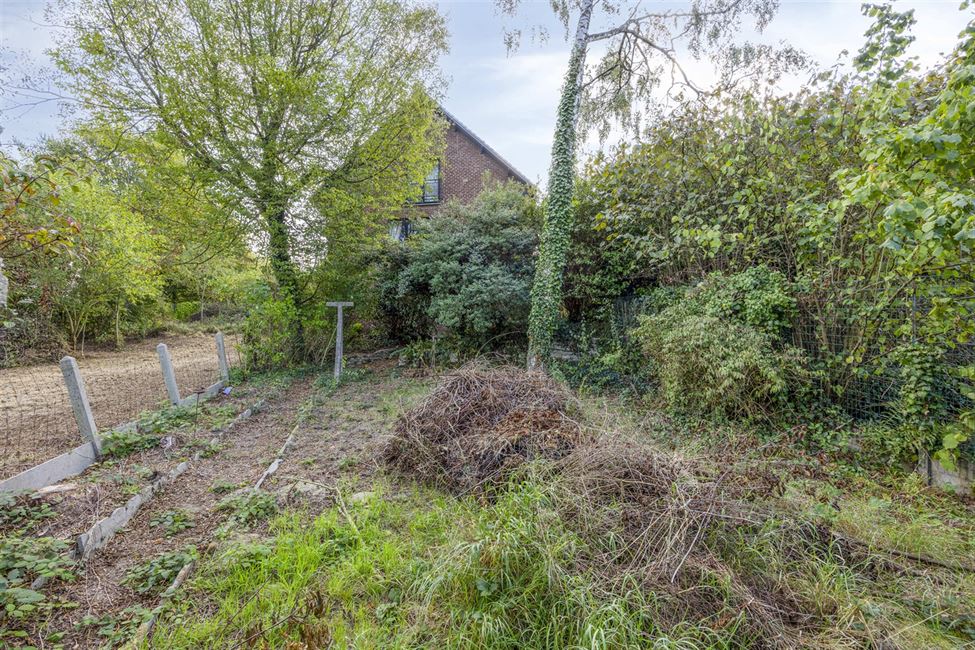 villa 4 CH avec jardin et garage + gd terrain à bâtir 