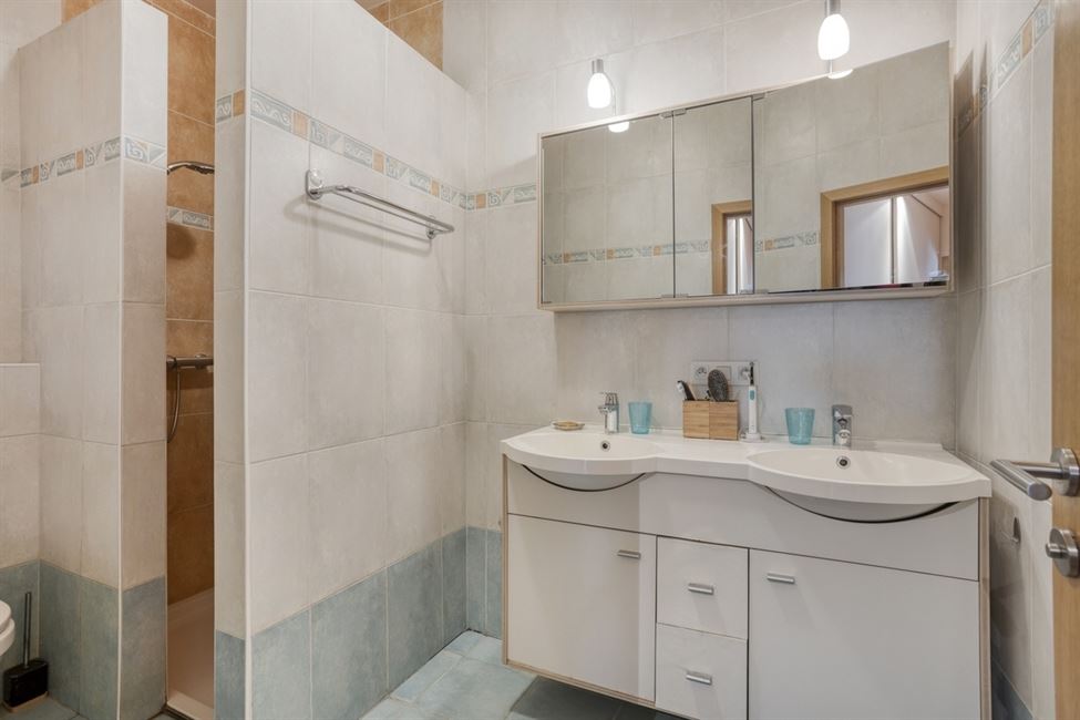 Splendide Rez-de-jardin - 135M2 - Top localisation!