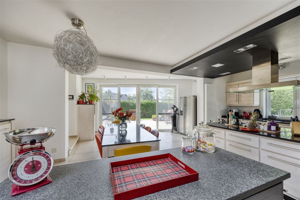 Exceptionnelle propriété, 2 logements, 7 chambres !