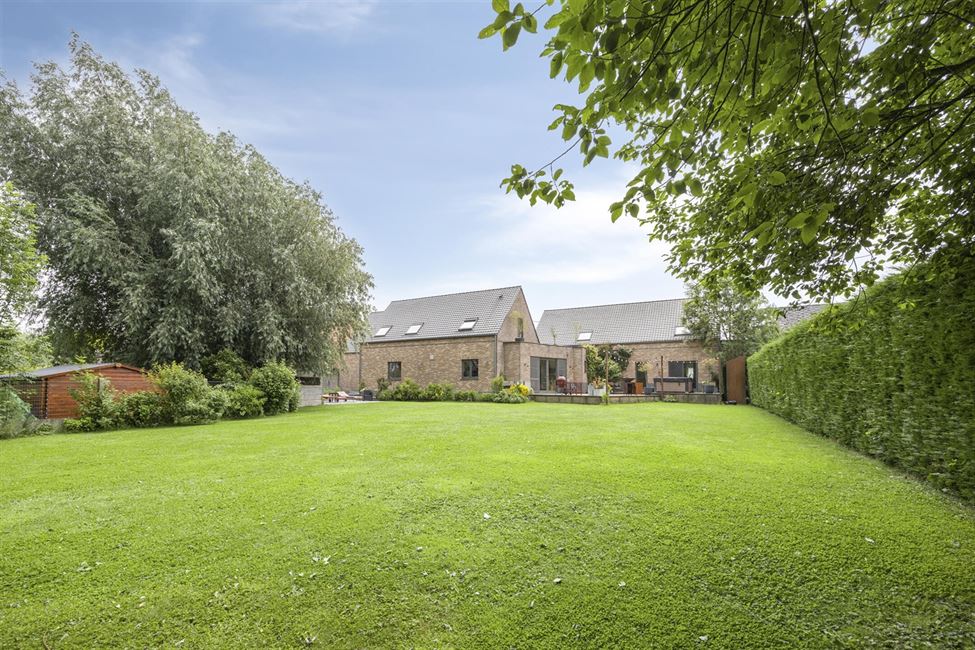 Exceptionnelle propriété, 2 logements, 7 chambres !