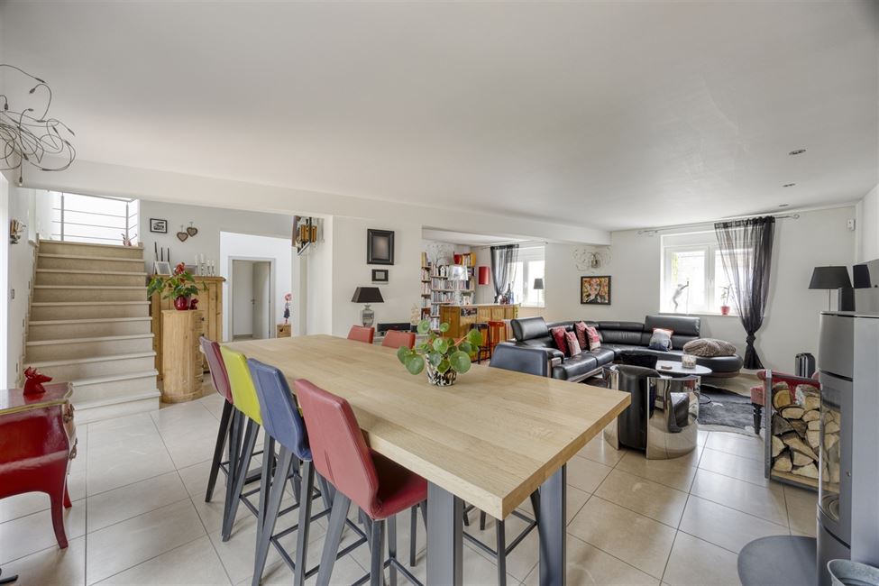 Exceptionnelle propriété, 2 logements, 7 chambres !