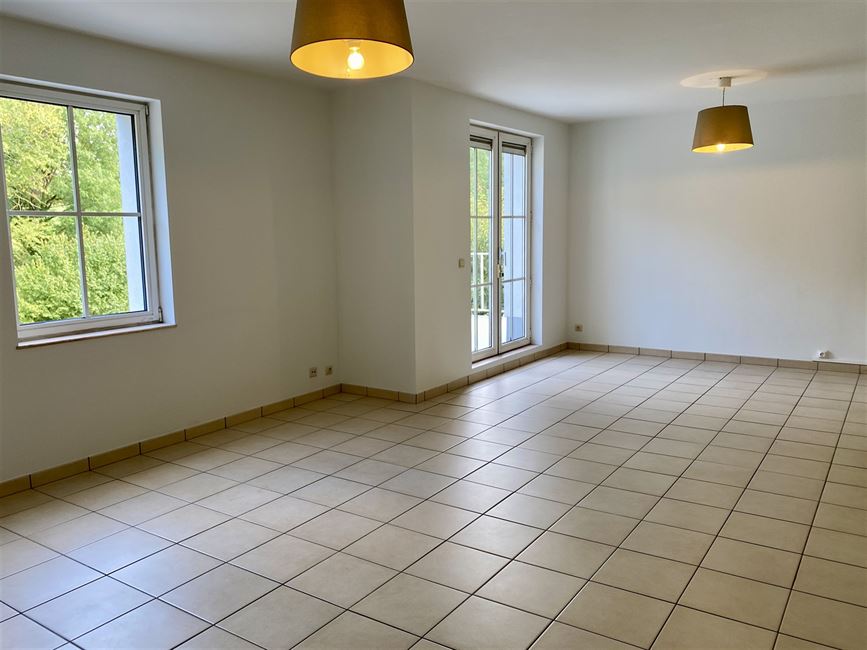 Bel appart 2CH avec terr, garage et jardin commun