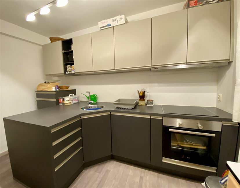 Magnifique appart traversant 2CH, terr. vue Meuse PEB B!