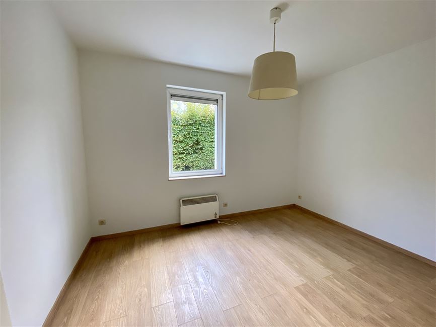 Bel appart 2CH avec terr, garage et jardin commun