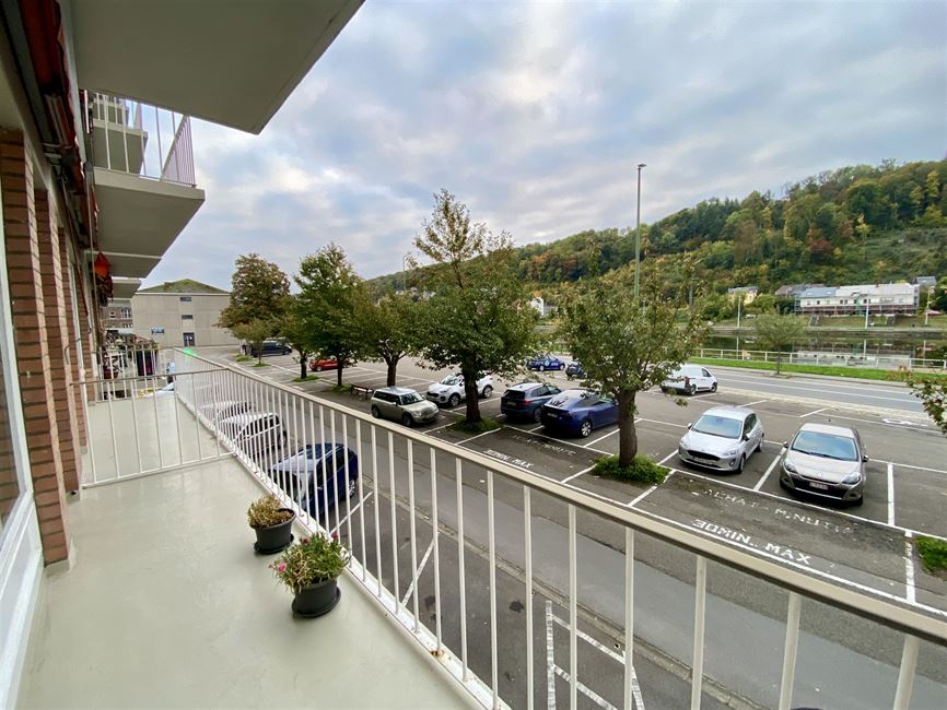 Magnifique appart traversant 2CH, terr. vue Meuse PEB B!