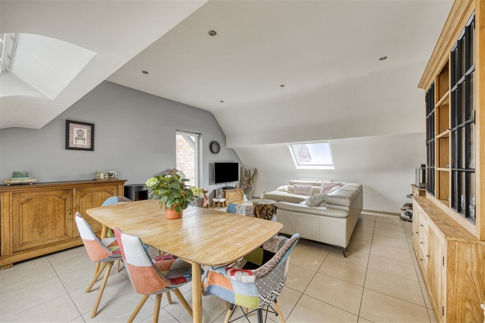 Exceptionnelle propriété, 2 logements, 7 chambres !