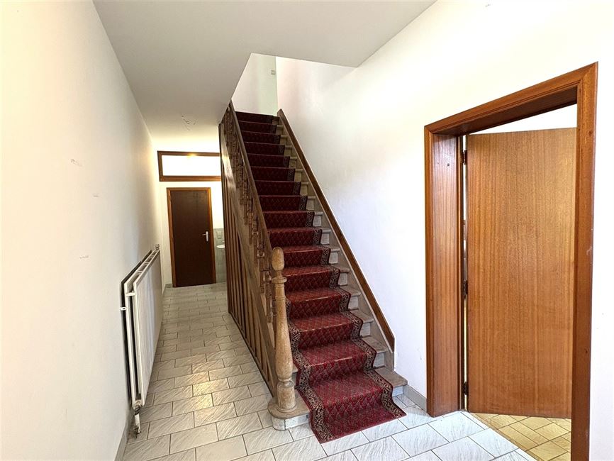 Vaste maison villageoise, idéale famille & co-location !