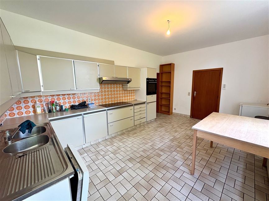 Vaste maison villageoise, idéale famille & co-location !