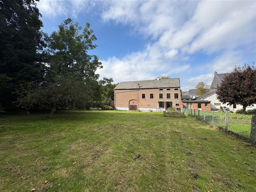 Vaste maison villageoise, idéale famille & co-location !