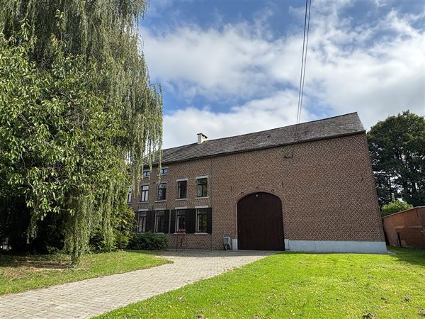 Vaste maison villageoise, idéale pour co-location ! 