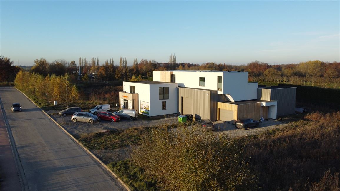 Magnif.imm industriel/commercial + logement fonction.