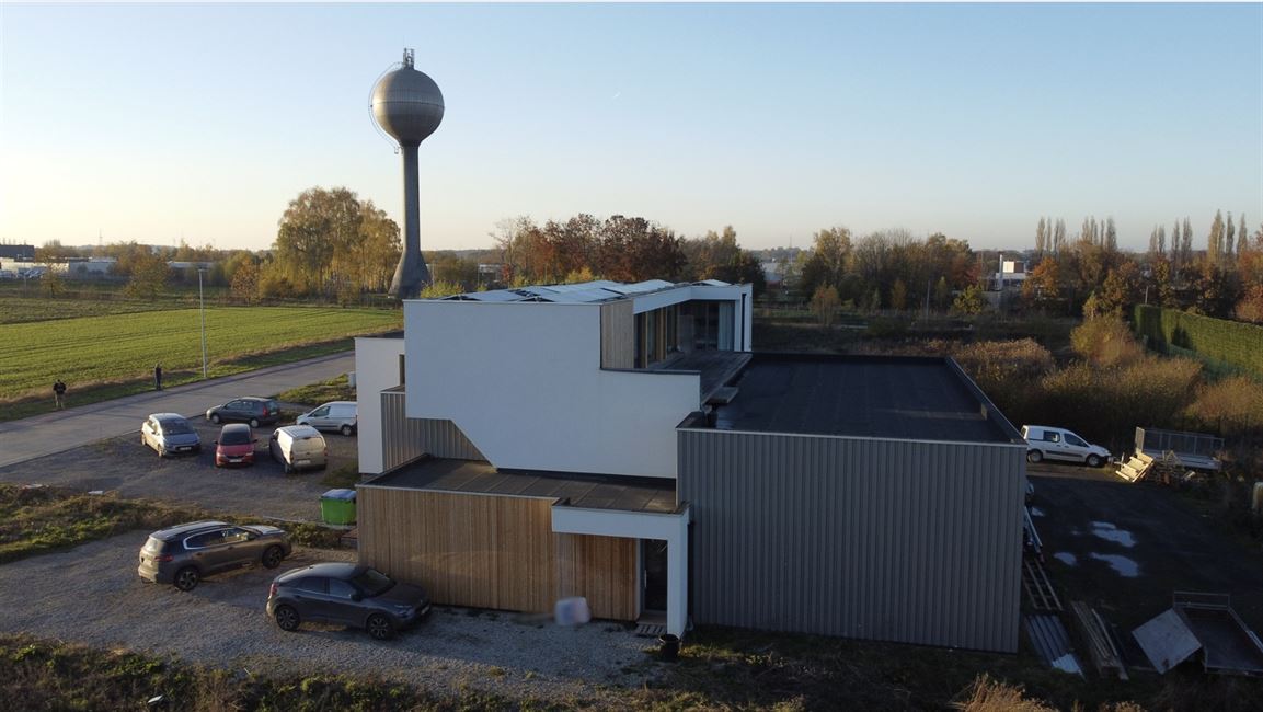 Magnif.imm industriel/commercial + logement fonction.