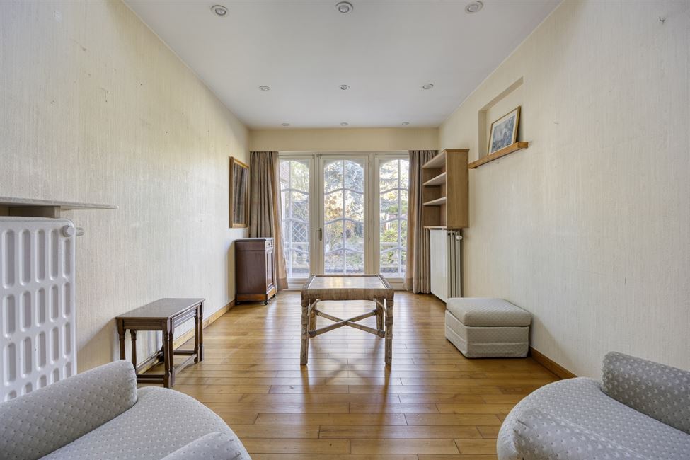 Belle maison bourgeoise avec esp. prof. libérale !