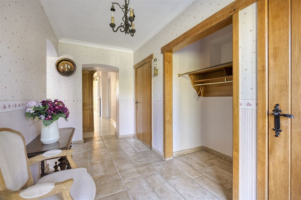 Belle maison bourgeoise avec esp. prof. libérale !