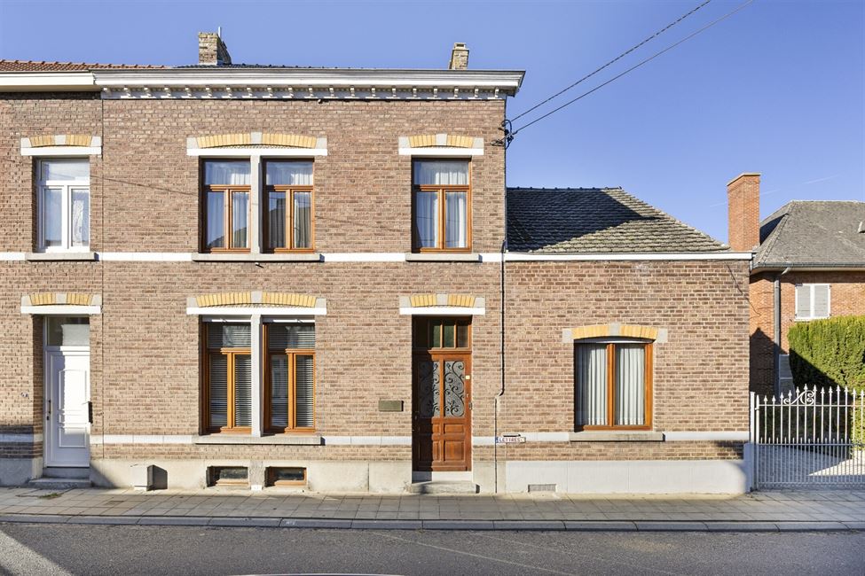 Belle maison bourgeoise avec esp. prof. libérale !