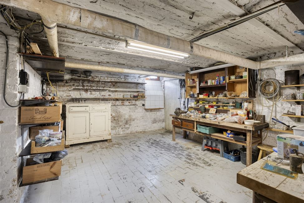 Belle maison bourgeoise, esp. prof. lib. et gd jardin !