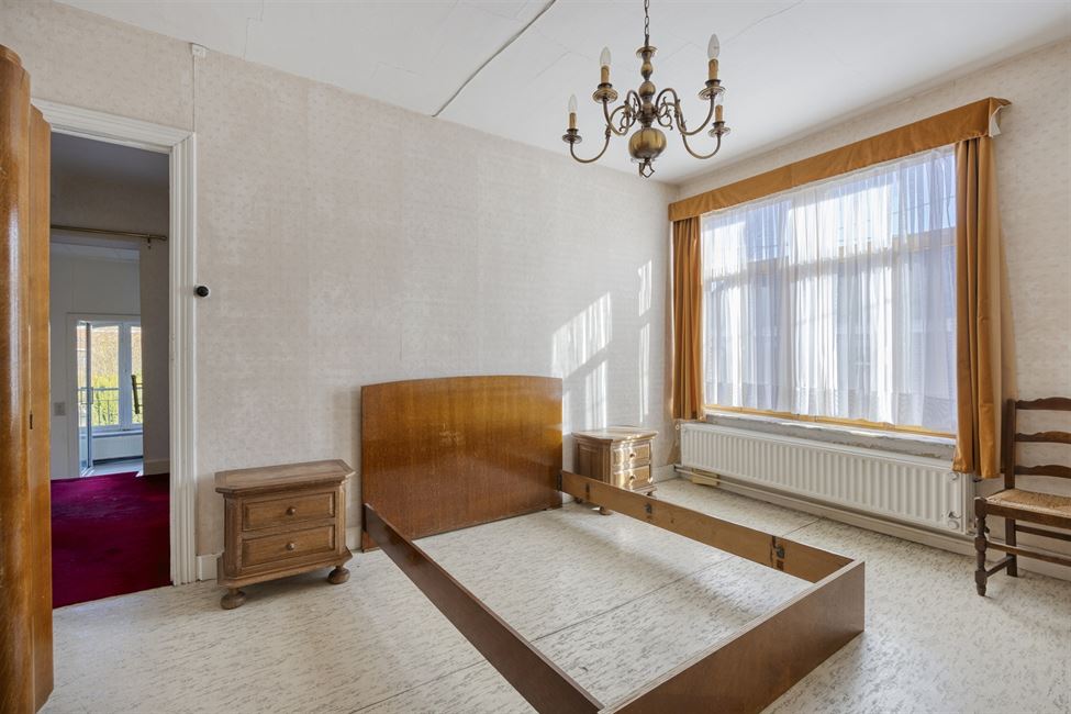 Belle maison bourgeoise avec esp. prof. libérale !