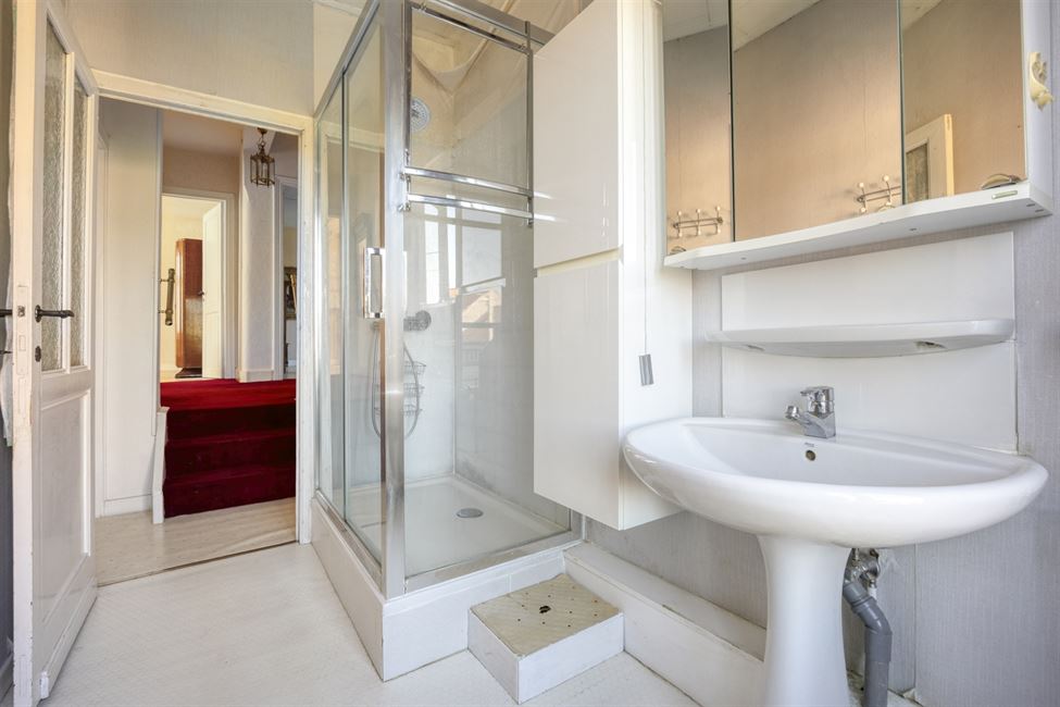 Belle maison bourgeoise avec esp. prof. libérale !