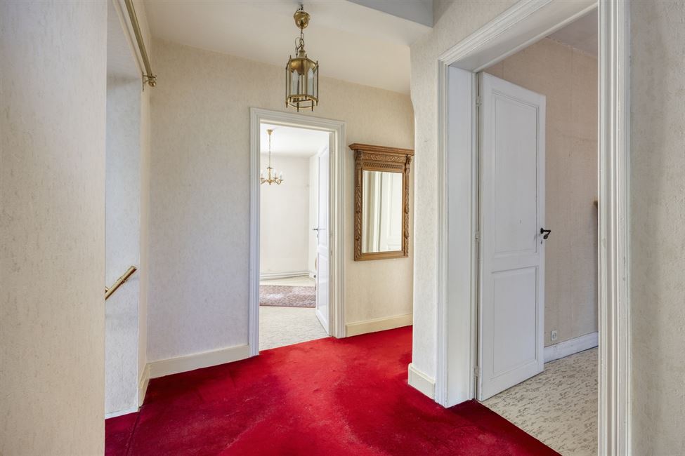 Belle maison bourgeoise avec esp. prof. libérale !