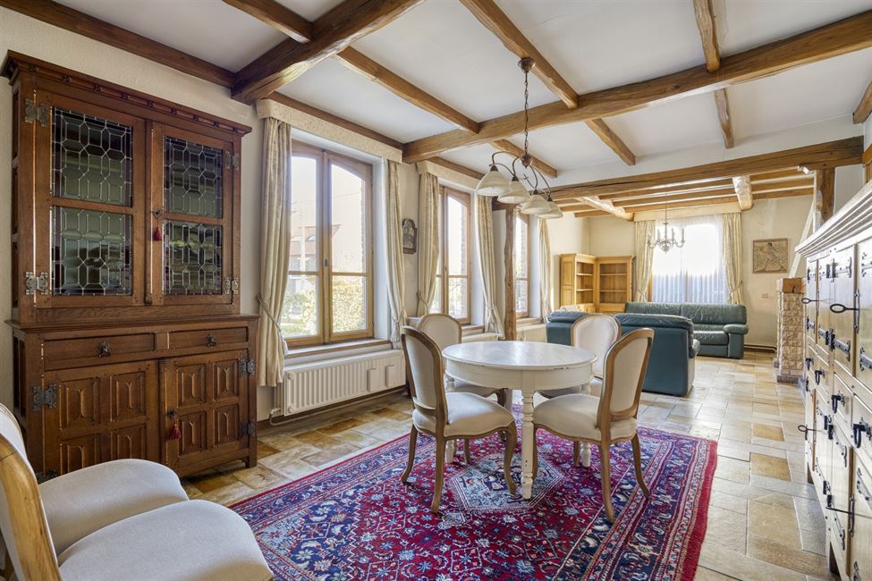 Belle maison bourgeoise avec esp. prof. libérale !