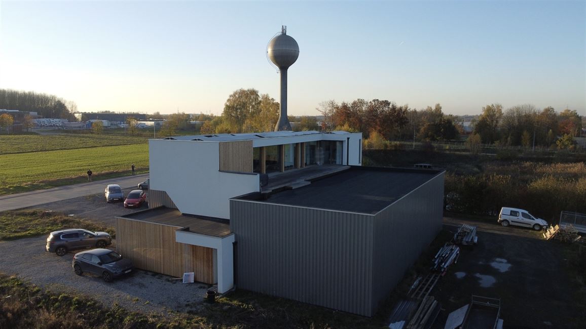 Magnif.imm industriel/commercial + logement fonction.