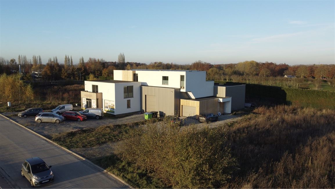 Magnif.imm industriel/commercial + logement fonction.